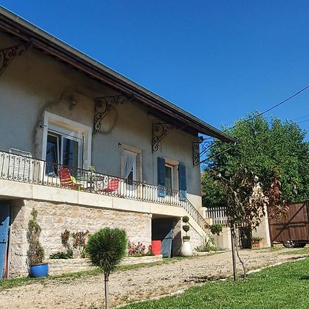 Вилла Les Fontaines Laives Экстерьер фото